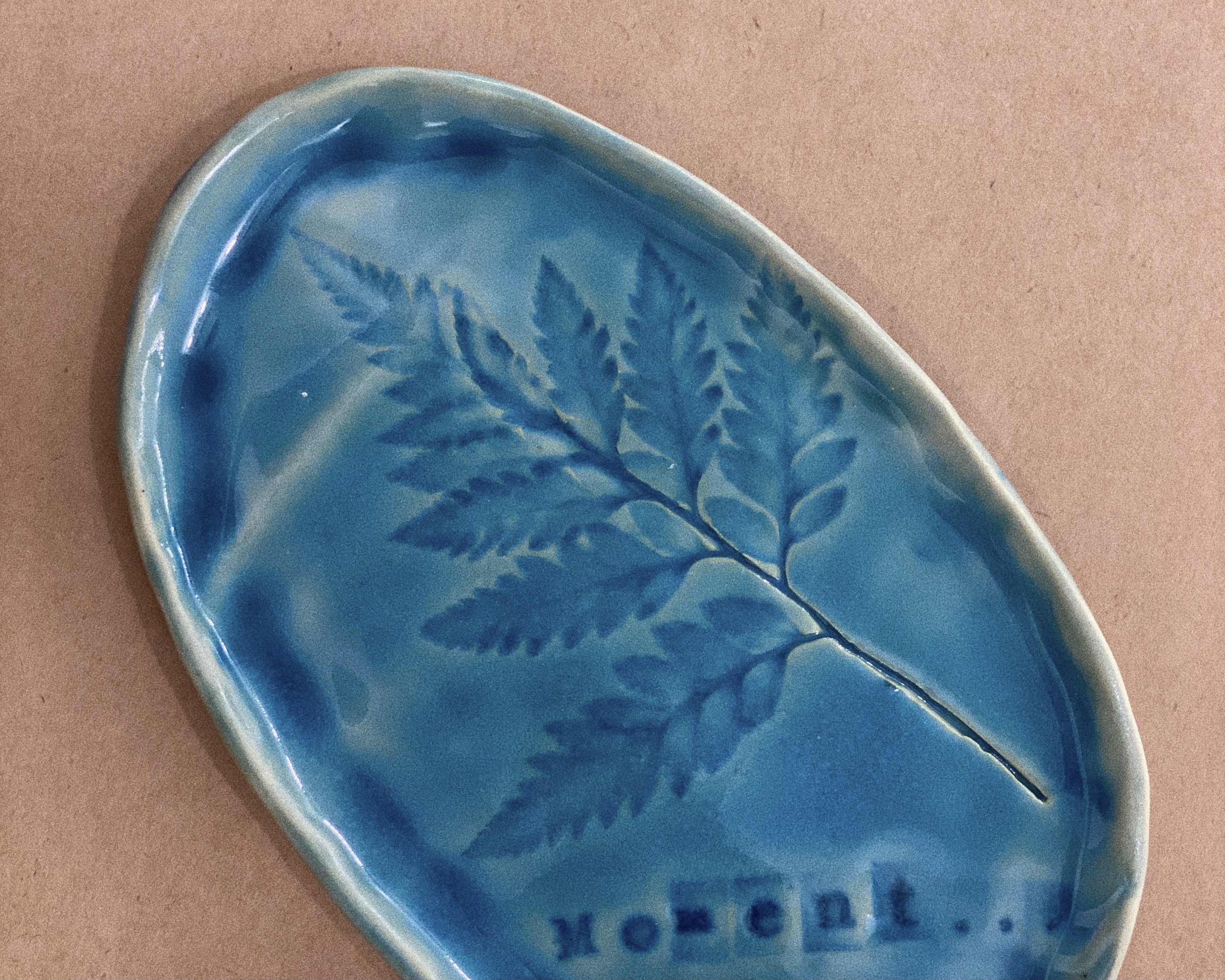 Семейный МК тарелка с отпечатками фото 3