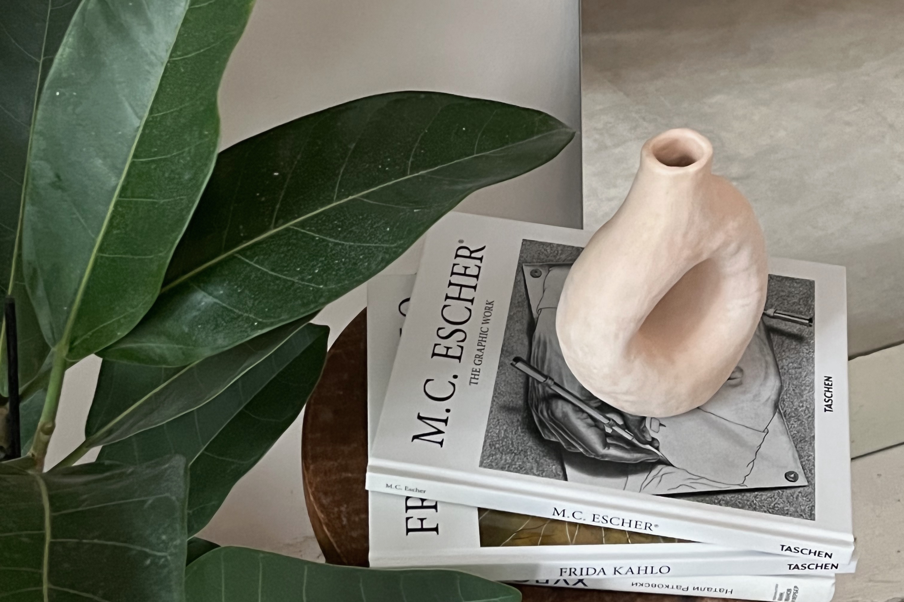 Интерьерная ваза фото 3