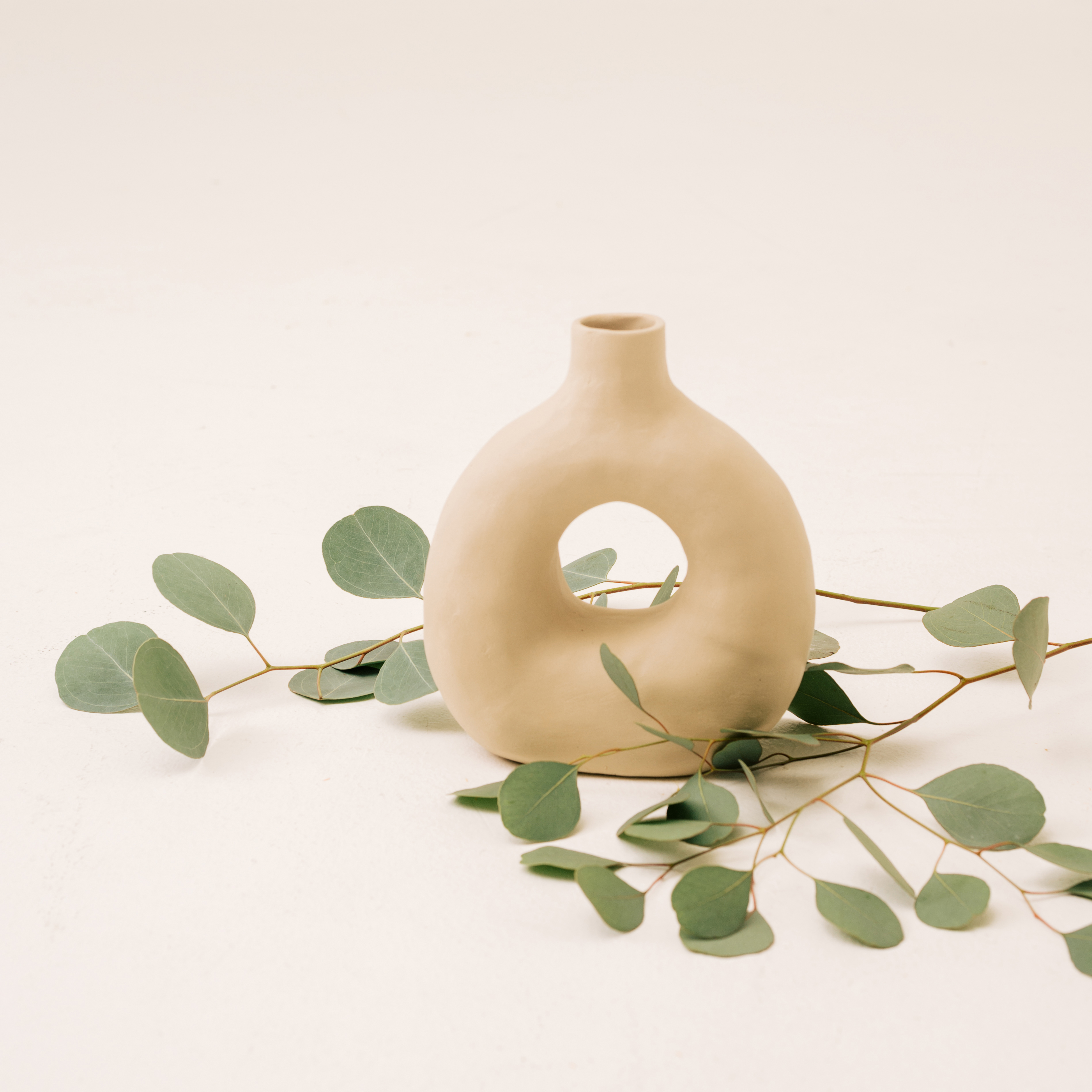 Интерьерная ваза фото 4