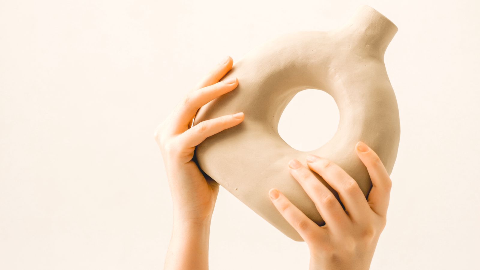 Интерьерная ваза фото 4