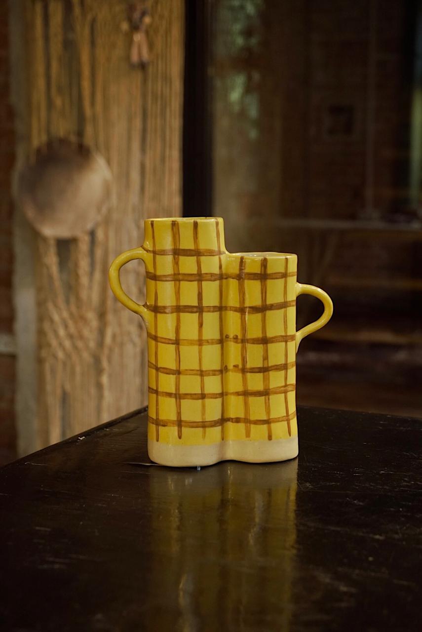 Ручная ваза