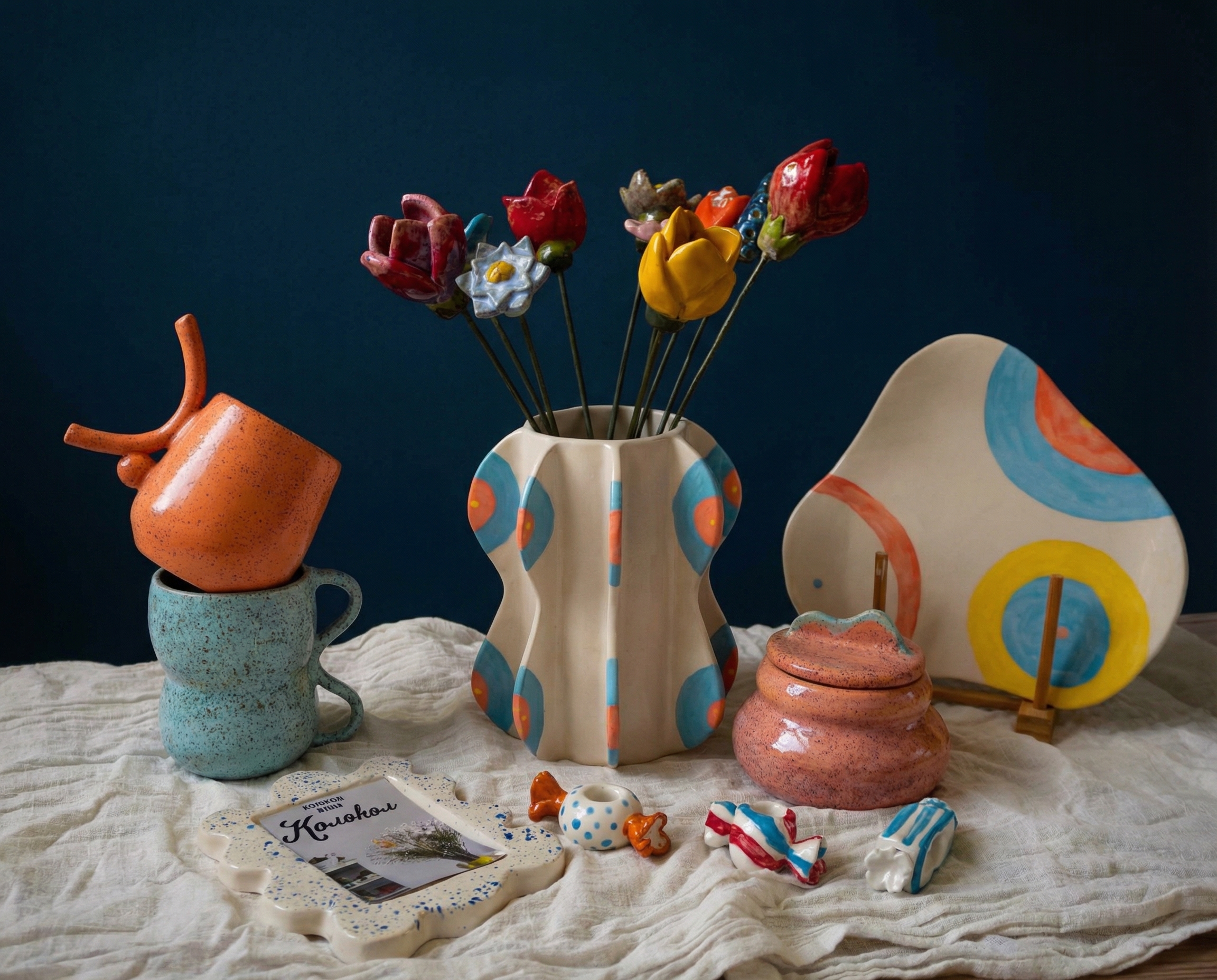 Готовые изделия мини-курса Лёгкий старт — тарелки, кружки, ваза и баночка ручной работы