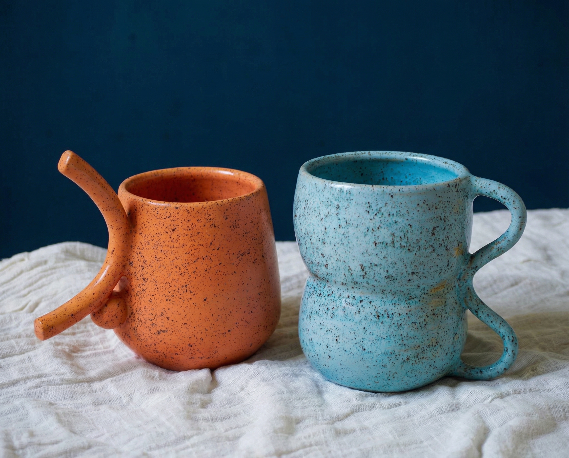 Кружки на гончарном круге в школе Колокол